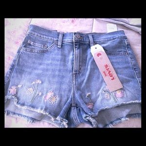 Levi’s high rise shorts brand new with tags.
